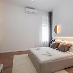 아파트 Boutique Suites, Location By Bqa